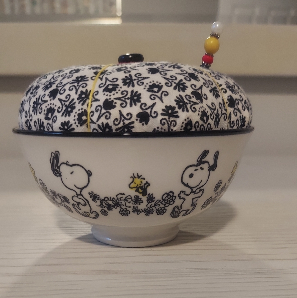 New, Hand-made Snoopy Floral Pin Cushion Bowl